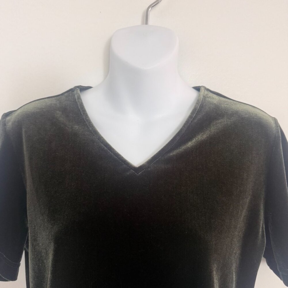 Y2K Olive Green Velvet Top | Kathie Lee Collection | V-Neck | Size M - Picture 5 of 8